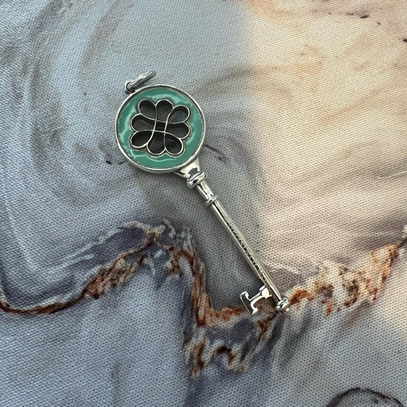 Original Tiffany Enamel Key Pendant - Picture 2 of 3